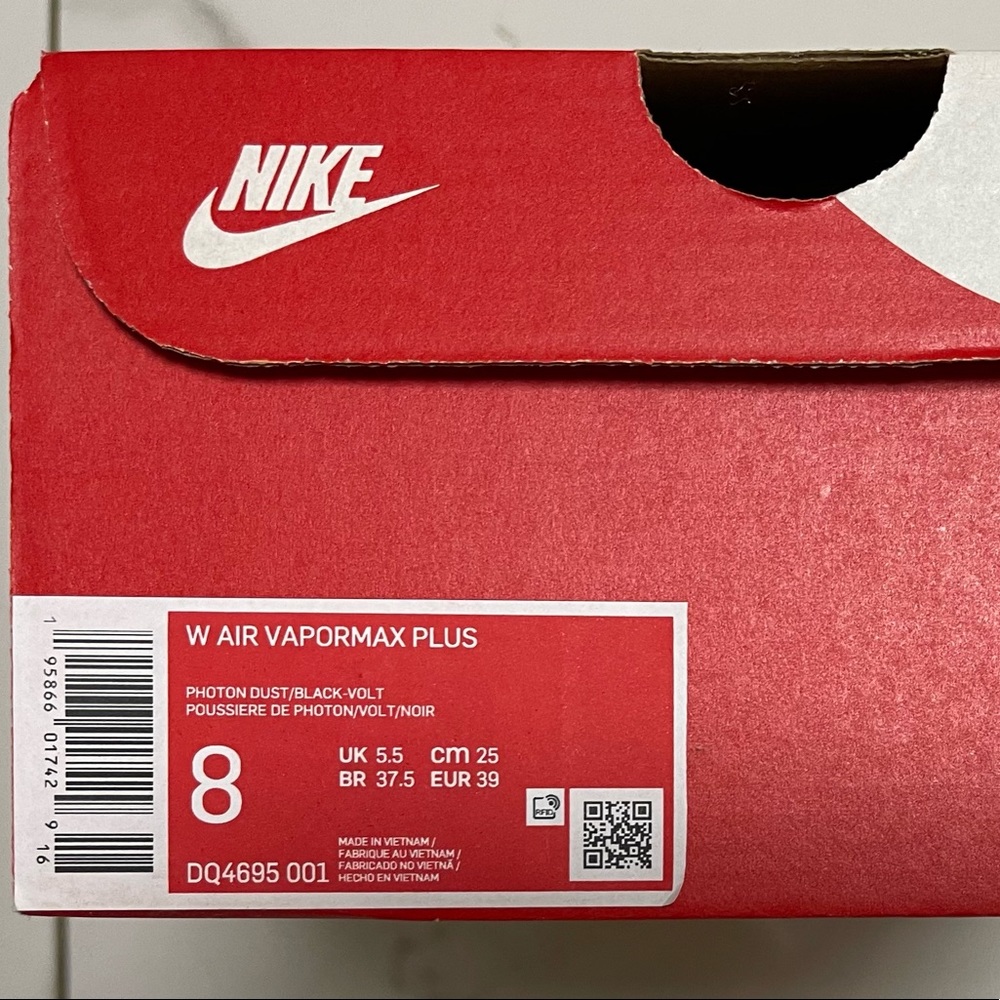 Nike Womens Air VaporMax Plus DQ4695-001 size 8 athletic sports gym running - Picture 11 of 15